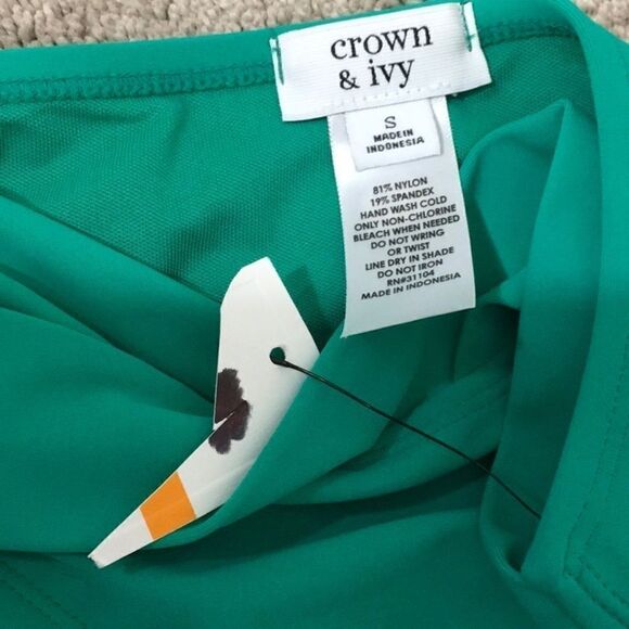 Crown
& Ivy high waisted bikini bottoms. - Picture 5 of 5